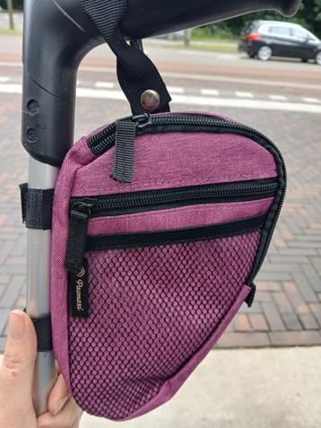 paars tasje voor 1 loopkruk beschikbaar voor biedingen