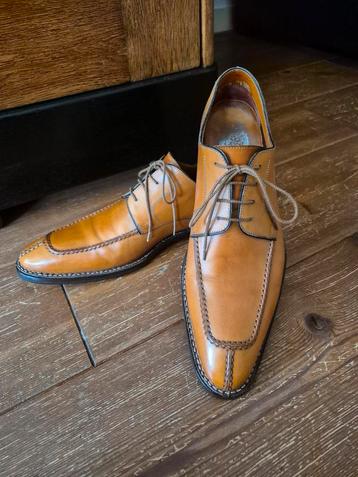 Noble Blue Van Bommel UK10.5  beschikbaar voor biedingen