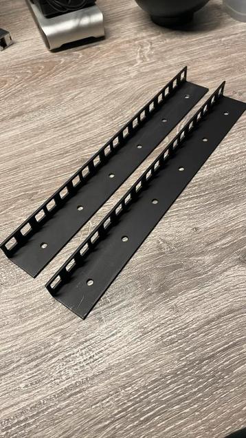 19 inch frames beschikbaar voor biedingen