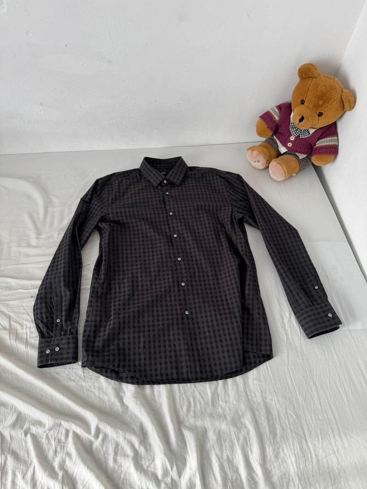 Formeel Hugo Boss overhemd, Kleding | Heren, Overhemden, Zo goed als nieuw, Halswijdte 43/44 (XL), Bruin, Ophalen of Verzenden