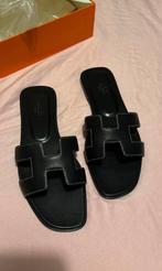 Hermès slippers 38, Ophalen of Verzenden, Zo goed als nieuw