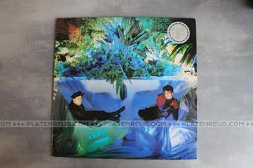 LP Associates - Silk ( Electronic, Poprock ) 2229 beschikbaar voor biedingen