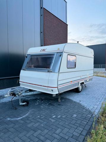 LMC Caravan - Compact en netjes ! Nieuwe voortent ! beschikbaar voor biedingen