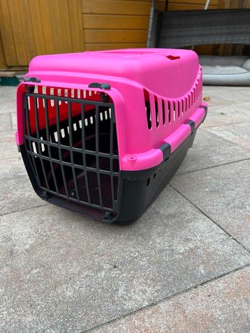 Vervoersbox voor katten of konijnen beschikbaar voor biedingen