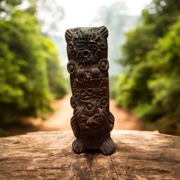 Oud Zuid-Amerikaans Beeld/Vaasje beschikbaar voor biedingen