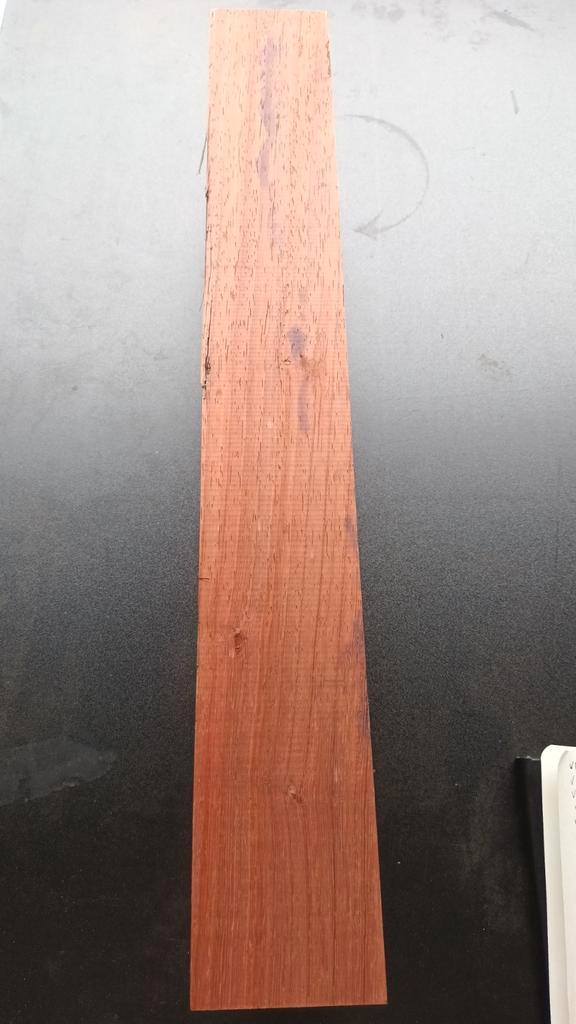 Padouk blok nr 14.  52 x 15 x 7,5 cm, Hobby en Vrije tijd, Overige Hobby en Vrije tijd, Ophalen of Verzenden