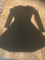 Mooie, nieuwe, zwart met glitters jurkje van NIKKIE, Zwart, Nieuw, Ophalen of Verzenden, Maat 34 (XS) of kleiner