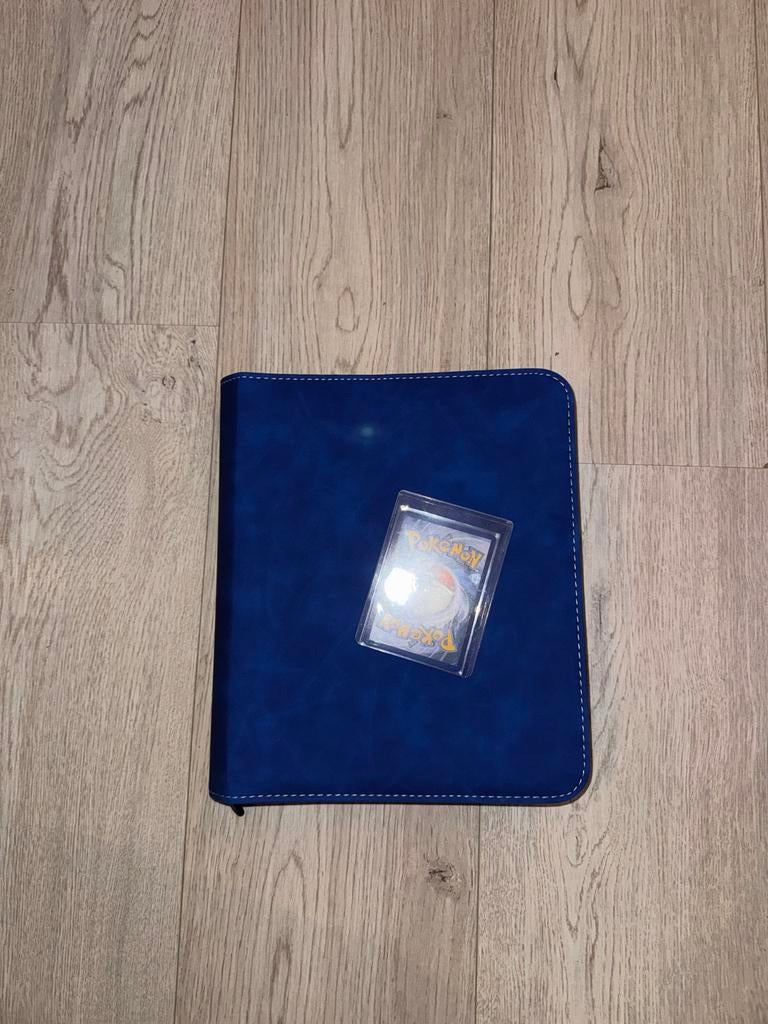 Pokemon Map / binder met 4 vakken voor Toploaders -, Ophalen of Verzenden, Nieuw, Boek of Catalogus