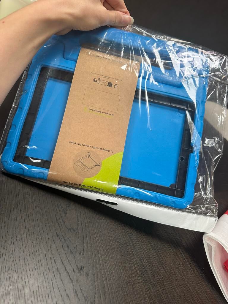 Imoshion Tablet Hoes 10.5 inch Kind - Nieuw, Computers en Software, Tablet-hoezen, Ophalen of Verzenden, Nieuw, 11 inch, Bescherming voor- en achterkant