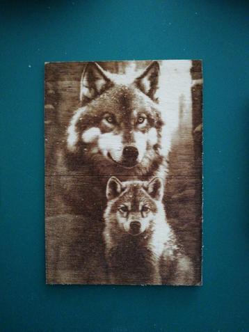 Ik laser Uw foto of tekst op hout. Zeer gedetailleerd beschikbaar voor biedingen