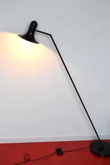 Vintage lamp vloerlamp beschikbaar voor biedingen