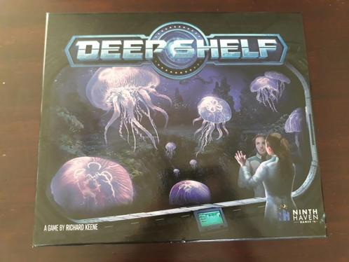 Deep Shelf, Hobby en Vrije tijd, Gezelschapsspellen | Bordspellen, Zo goed als nieuw, Een of twee spelers, Drie of vier spelers