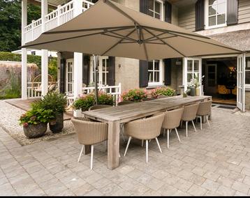 Tuintafel Rough 320cm + 10 stoelen + bijzettafeltje en hoes beschikbaar voor biedingen