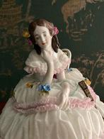 Volkstedt saksisch dresden porselein dame op stoel topstuk!, Antiek en Kunst, Ophalen