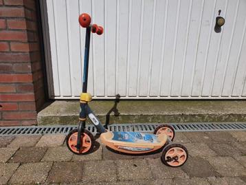 Kinder step van Lightning McQueen. beschikbaar voor biedingen