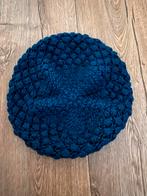 Blauwe Gehaakte Muts - Perfect voor de Herfst!, Ophalen of Verzenden, Gedragen, One size fits all, Hoed