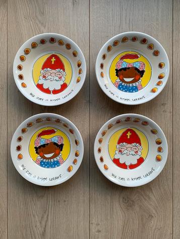 NIEUWE ONGEBRUIKTE 4stuks Blond Amsterdam Sint & Piet kommen beschikbaar voor biedingen
