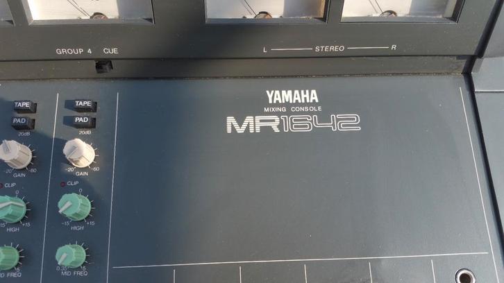 Yamaha 16-kanaals mengpaneel met stagesnake, Muziek en Instrumenten, Mengpanelen, Gebruikt, 10 tot 20 kanalen, Microfooningang