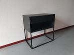 Ikea Vikhammer nachtkastje, zo goed ala nieuw, Ophalen, Metaal of Aluminium, 55 tot 70 cm, Zo goed als nieuw