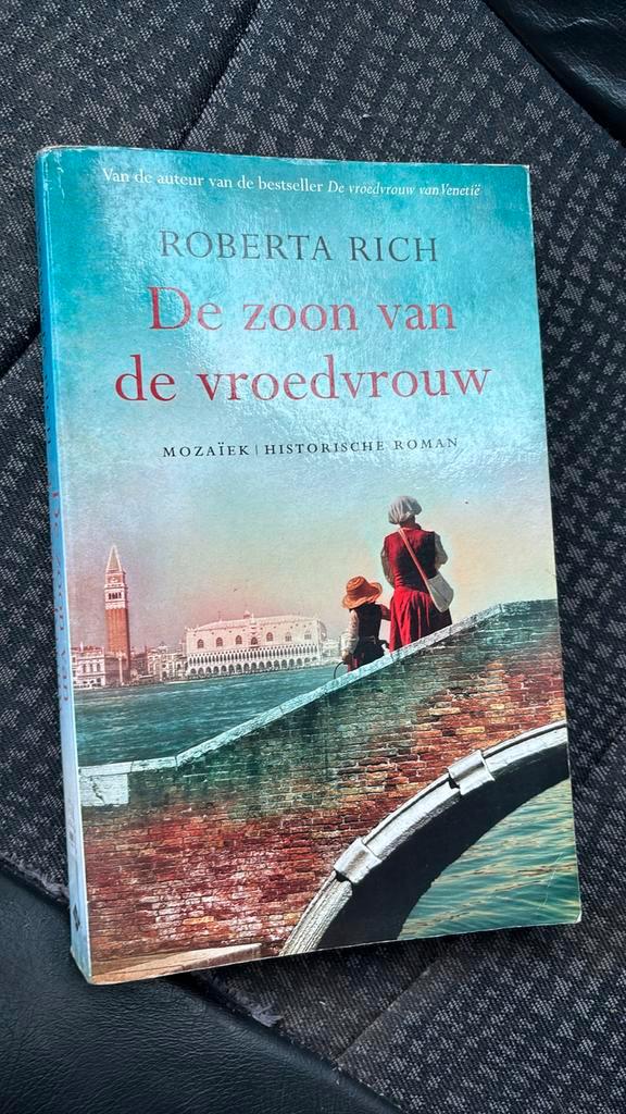 Roberta Rich - De zoon van de vroedvrouw -special Reefman, Boeken, Historische romans, Zo goed als nieuw, Ophalen of Verzenden