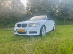 BMW 135i cabrio (E88), Auto's, Beige, Cabriolet, 4 stoelen, Wit