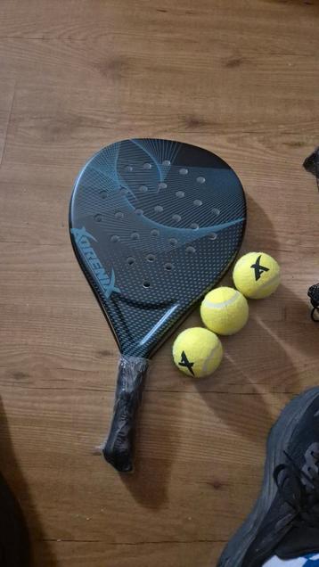  Padel Racket Set – XorenX (Brand New) beschikbaar voor biedingen