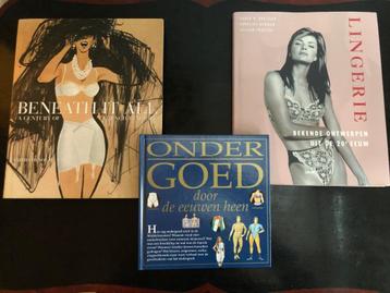 Set boeken over lingerie, Beneath it all, Ondergoed beschikbaar voor biedingen