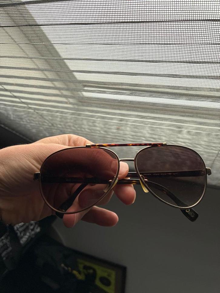 D&G Zonnebril - Stijlvol en Elegant, Sieraden, Tassen en Uiterlijk, Zonnebrillen en Brillen | Dames, Zo goed als nieuw, Zonnebril