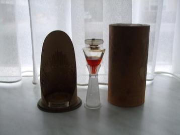 Lucien Lelong Parfum beschikbaar voor biedingen