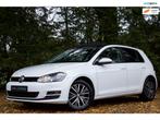 Volkswagen Golf 1.2 TSI 105PK Allstar - Pano/Trekhaak/Cruise, Auto's, Voorwielaandrijving, Stof, Gebruikt, Zwart