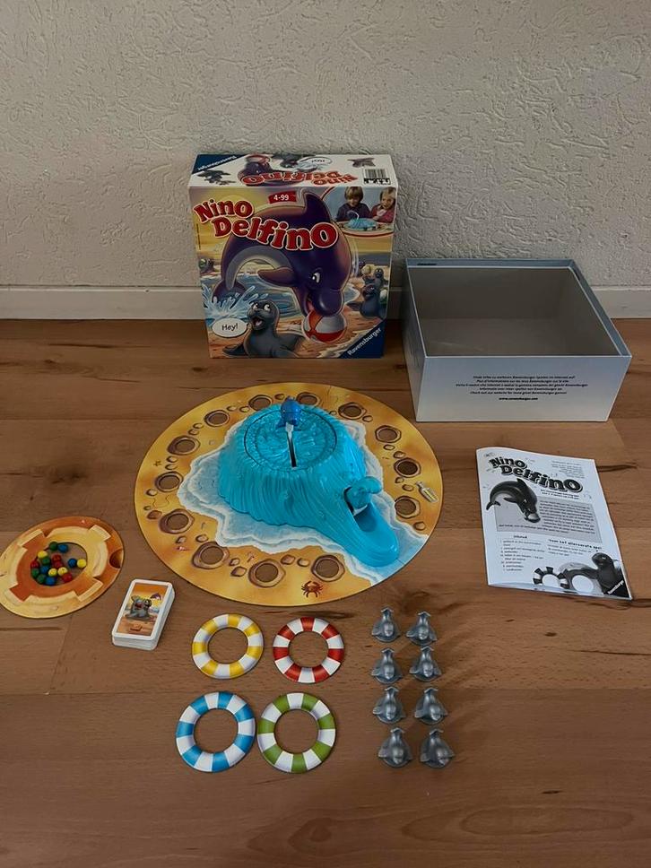 Nino delfino, Hobby en Vrije tijd, Gezelschapsspellen | Bordspellen, Zo goed als nieuw, Drie of vier spelers, Ophalen of Verzenden