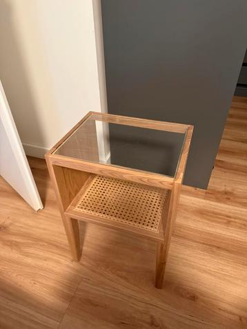 Zara Home licht eiken rotan nachtkastje beschikbaar voor biedingen