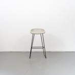 5 Hay about a Stool AAS38 Grijs leer 75 cm, Huis en Inrichting, Barkrukken, Niet ingevuld, Niet ingevuld, Leer, Zo goed als nieuw