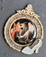 Efteling Assepoester Pin, Verzamelen, Efteling, Ophalen, Zo goed als nieuw, Button of Speldje