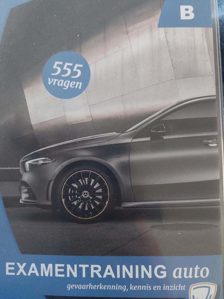 Theorie Examen Boek Auto B + Examenbundel 555 Vragen, Boeken, Ophalen of Verzenden, Zo goed als nieuw, Algemeen