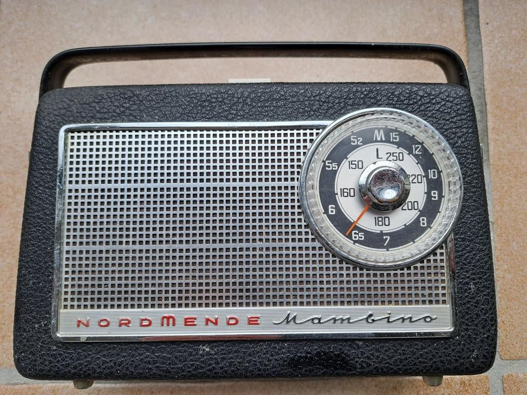 Transistor radio  Nordmende Mambino 1964, Ophalen of Verzenden, Audio en Video