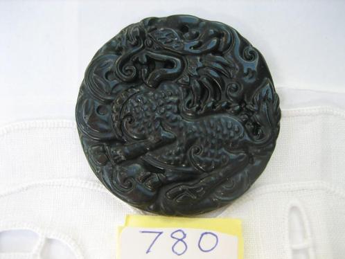 Amulet hanger van chinese jade.780 # chinese Foo Dog, Sieraden, Tassen en Uiterlijk, Kettinghangers, Zo goed als nieuw, Steen of Mineraal