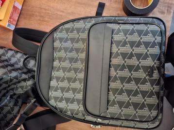 Lacoste blend rugzak ZGAN beschikbaar voor biedingen