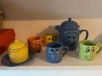 kinder serviesje  4 kopjes theepotje en suikerpotje, Ophalen of Verzenden