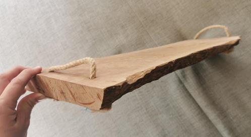 Massief houten serveerplank / borrelplank met touwgrepen – r, Huis en Inrichting, Woonaccessoires | Dienbladen, Hout, Rechthoekig