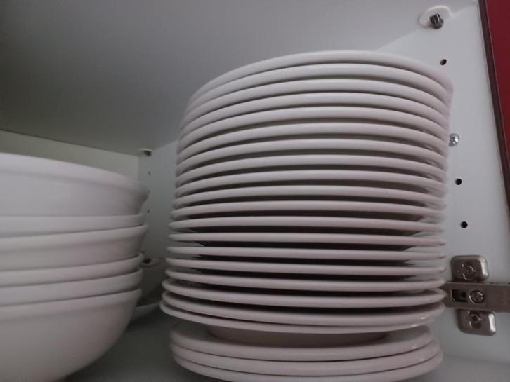 Netjes  diverse  servies en bestek, Huis en Inrichting, Keuken | Servies, Zo goed als nieuw, Overige typen, Overige stijlen, Porselein