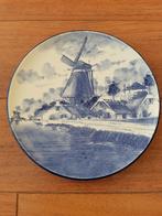 Delfts blauw bord molen/boerderijen 25 cm, Antiek en Kunst, Ophalen of Verzenden