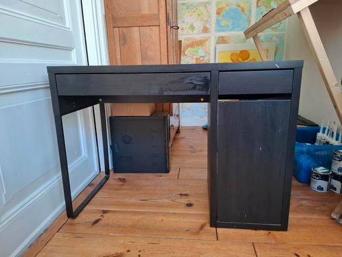 IKEA Bureau MICKE, Zwartbruin, 10550 cm, Huis en Inrichting, Bureaus, Gebruikt, Bureau, Ophalen