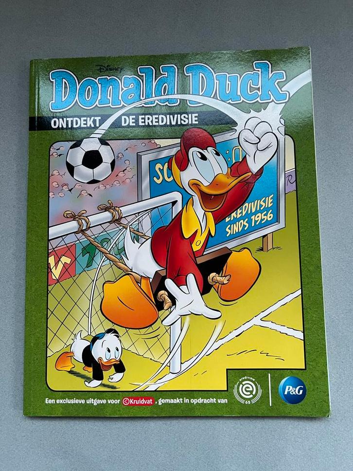 Donald Duck Ontdekt de Eredivisie, Boeken, Stripboeken, Zo goed als nieuw, Eén stripboek, Ophalen of Verzenden
