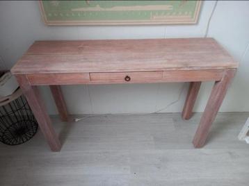 Massief houten sidetable behandeld met Osmo Hardwax-Olie beschikbaar voor biedingen