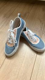 Fila gympen perzik/blauw/wit als nieuw nog mt 41, Ophalen of Verzenden, Zo goed als nieuw, Blauw, Sneakers of Gympen