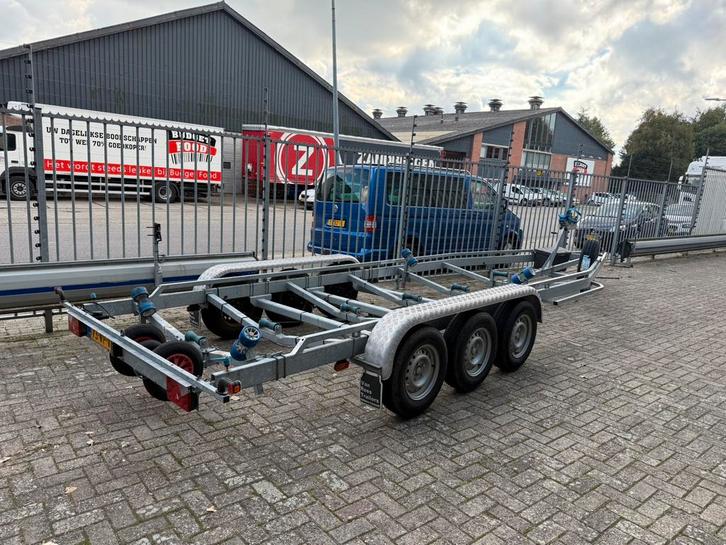 Vlemmix boottrailer 840x255, Watersport en Boten, Boottrailers, Zo goed als nieuw, Sloepentrailer, 3000 kg of meer, 6 tot 9 meter