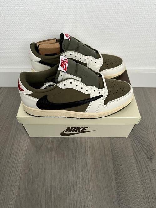 Nike Air Jordan 1 Low Travis Scott Medium Olive, Kleding | Heren, Schoenen, Zo goed als nieuw, Overige kleuren, Ophalen of Verzenden