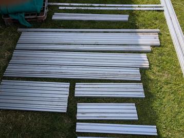Aluminium profielen  beschikbaar voor biedingen