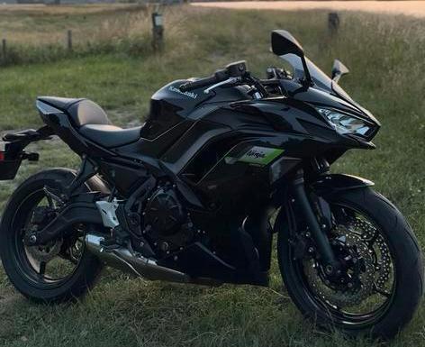 Kawasaki ninja 650 2025, Motoren, Motoren | Kawasaki, Bedrijf, Sport, 12 t/m 35 kW, 2 cilinders, Minimaal motorrijbewijs A2, ABS